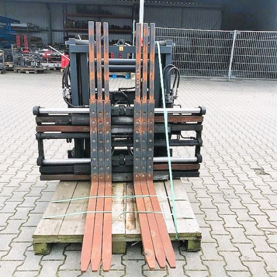 Kaup Triple pallet Handler with Pantograph - Вилы для Погрузочно-разгрузочной техники: фото 1 Kaup Triple pallet Handler with Pantograph - Вилы для Погрузочно-разгрузочной техники: фото 1