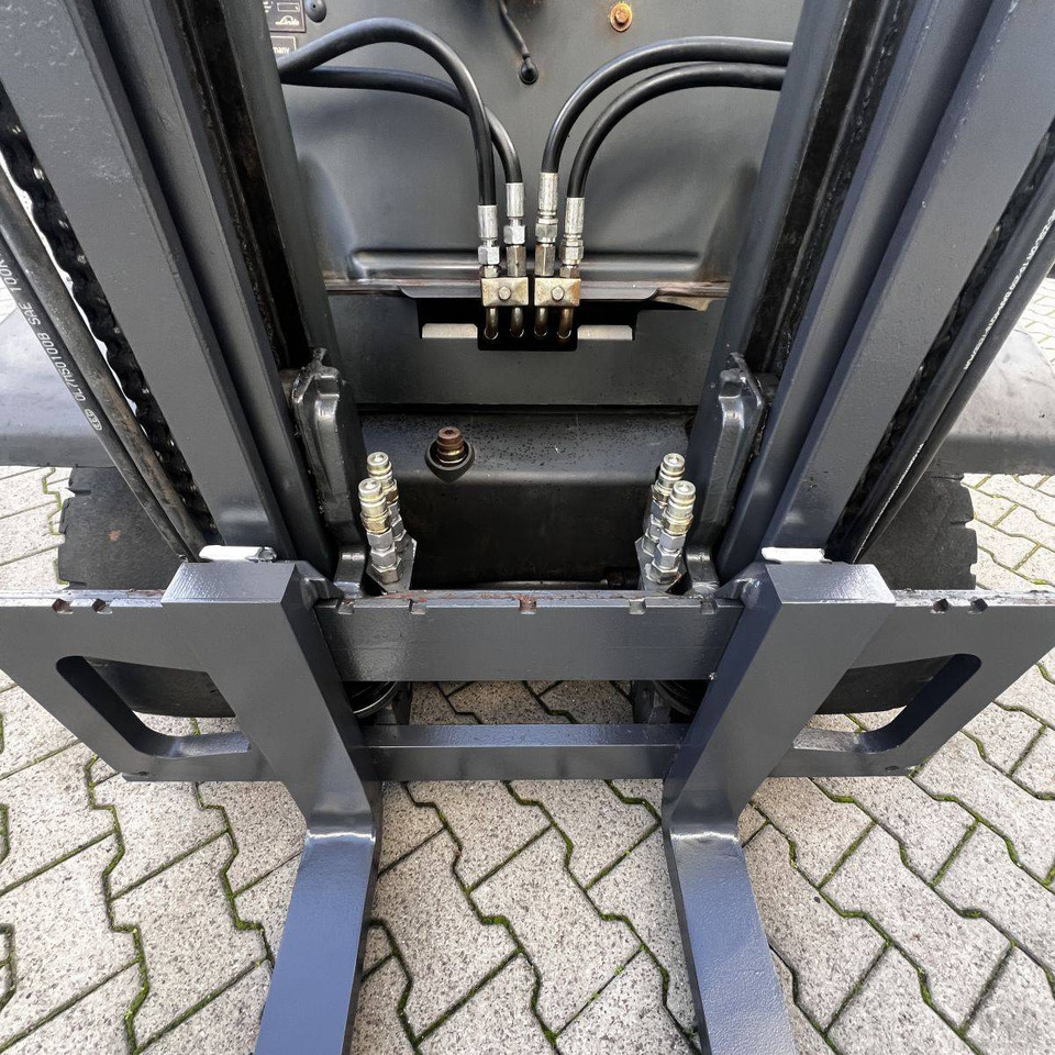 Linde H25D (392) в лизинг Linde H25D (392): фото 11 Linde H25D (392) в лизинг Linde H25D (392): фото 11