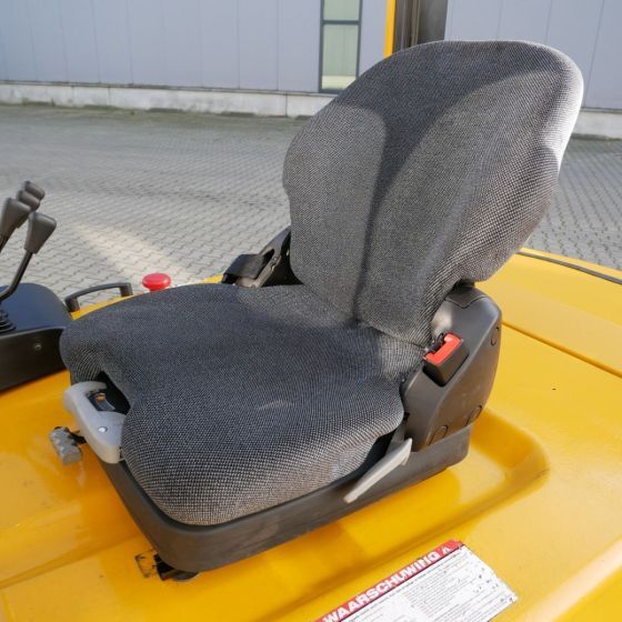 Unicarriers EH30L (G1Q2L30Q) - Электропогрузчик: фото 5 Unicarriers EH30L (G1Q2L30Q) - Электропогрузчик: фото 5