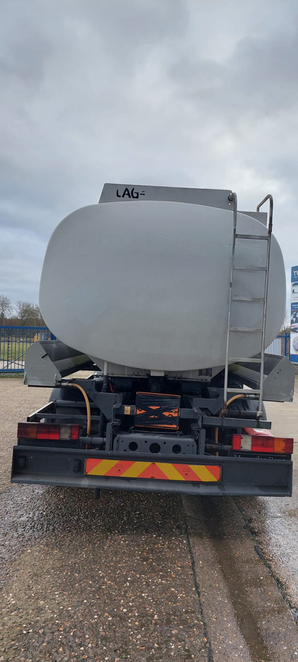 Грузовик-цистерна MERCEDES: фото 9