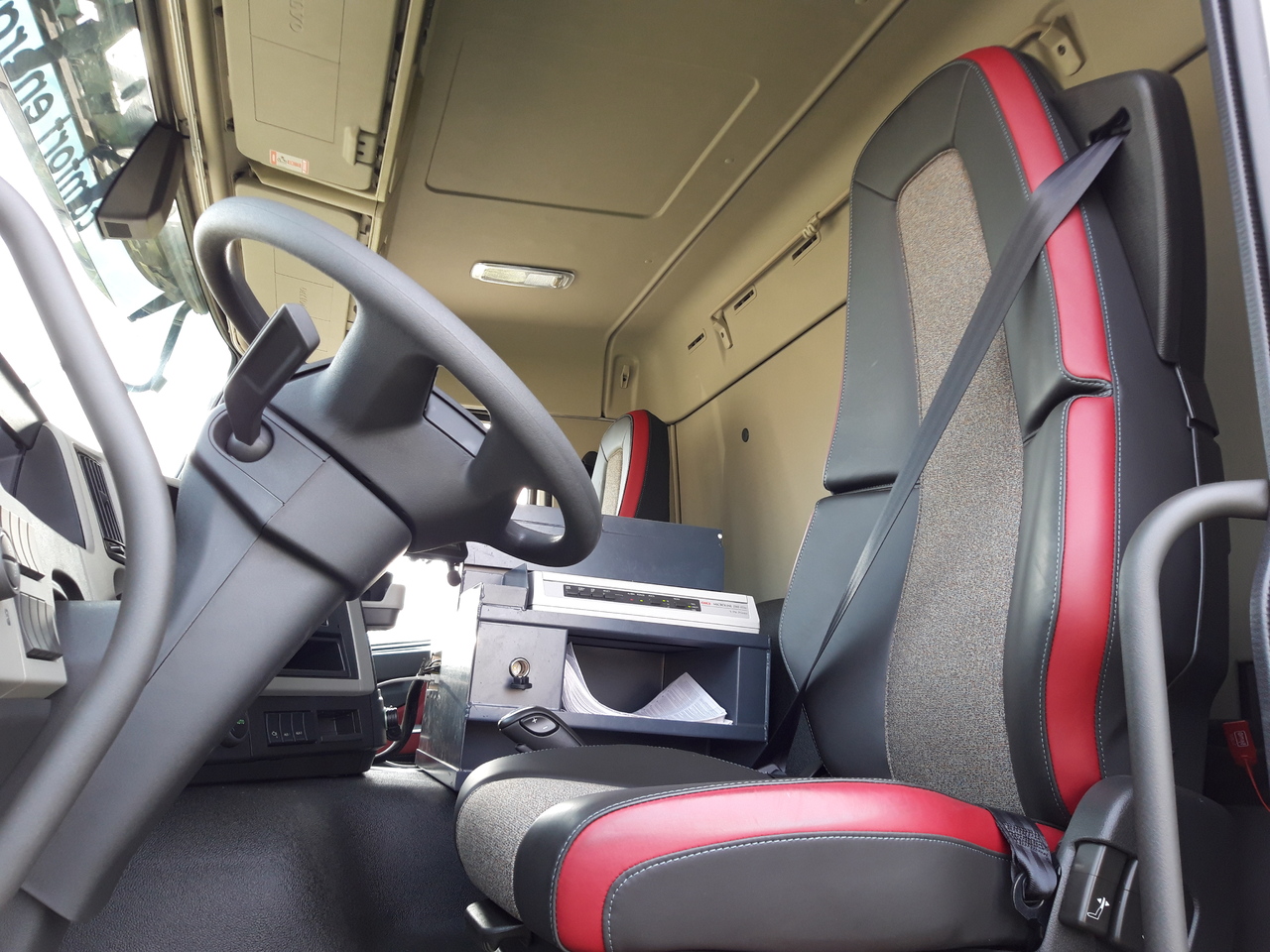 VOLVO FM - Грузовик-цистерна: фото 5 VOLVO FM - Грузовик-цистерна: фото 5