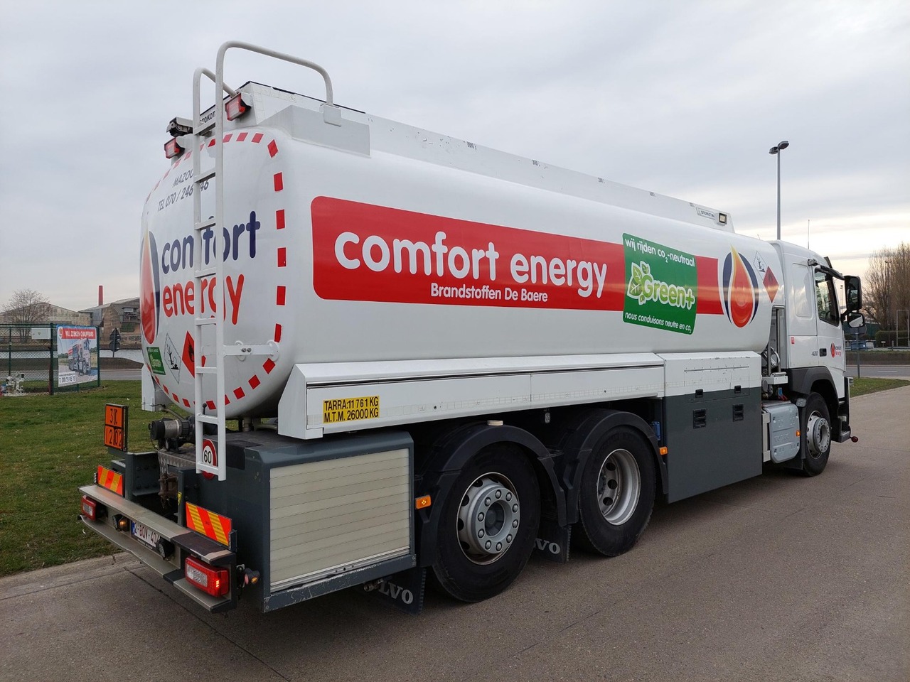 Грузовик-цистерна VOLVO FM: фото 8