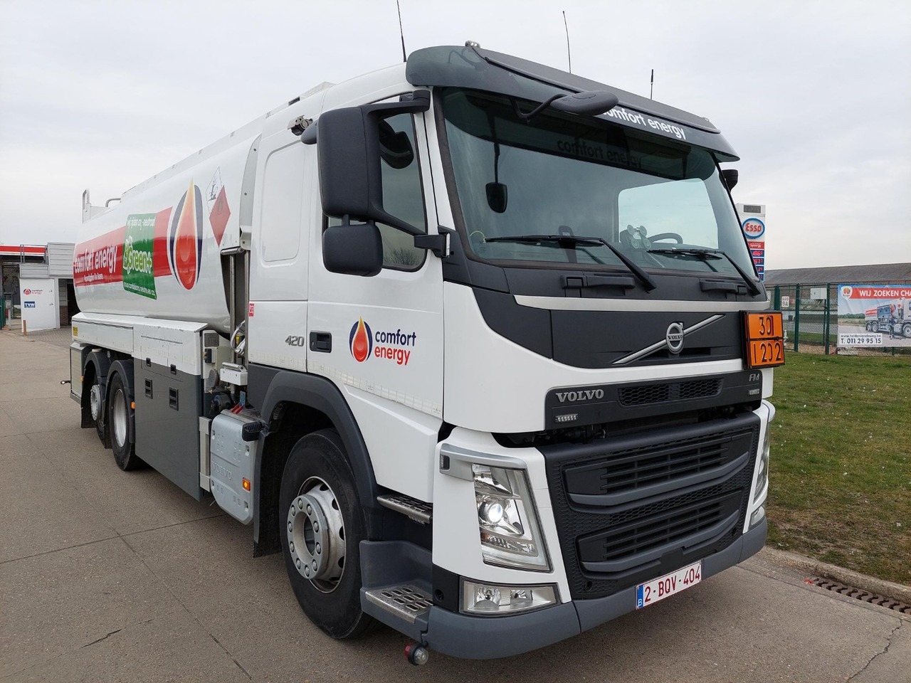 Грузовик-цистерна VOLVO FM: фото 6