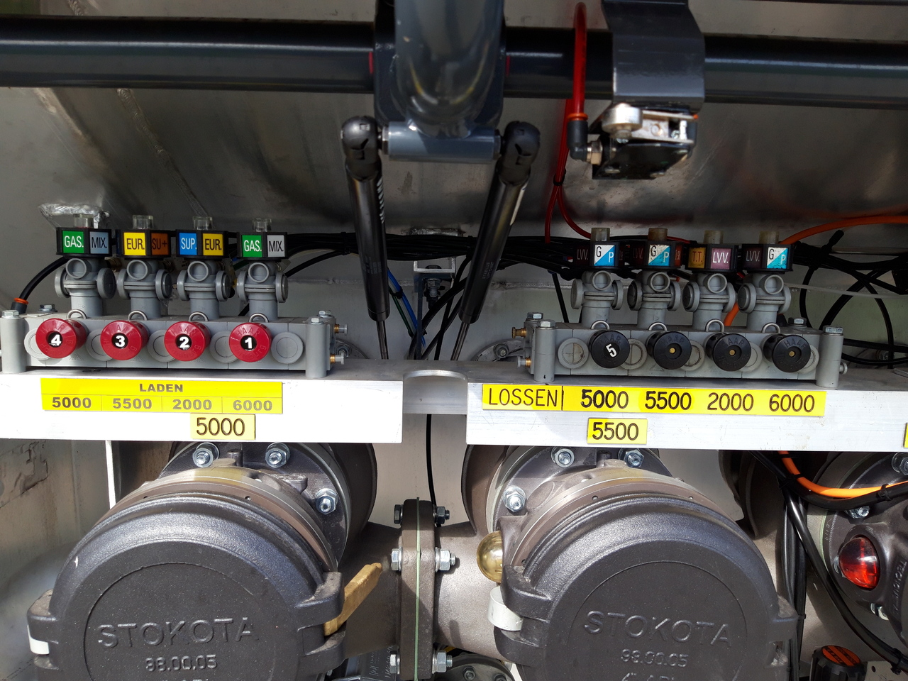 VOLVO FM - Грузовик-цистерна: фото 3 VOLVO FM - Грузовик-цистерна: фото 3