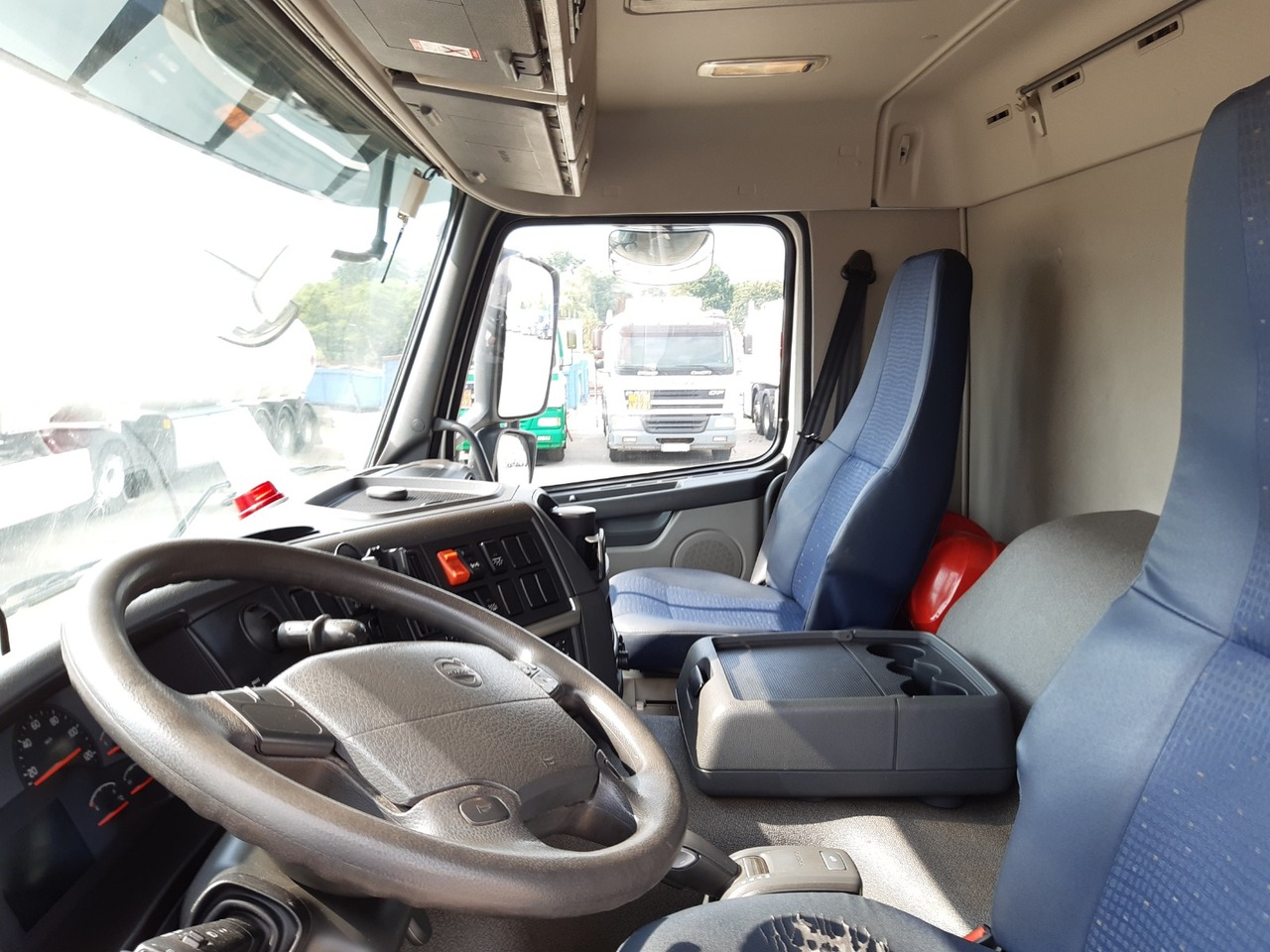 Volvo FMFH - Грузовик-цистерна: фото 5 Volvo FMFH - Грузовик-цистерна: фото 5