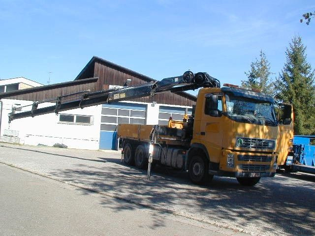 Volvo FH 12 6x4 - Грузовик бортовой/ Платформа, Автоманипулятор: фото 1 Volvo FH 12 6x4 - Грузовик бортовой/ Платформа, Автоманипулятор: фото 1