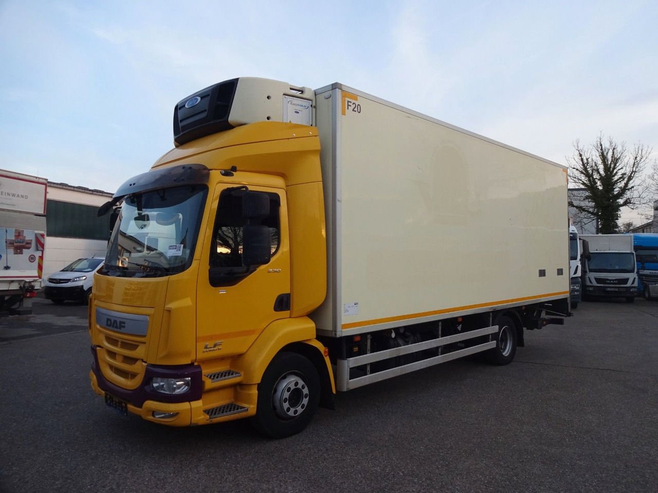 DAF LF 230, 12 T, LBW, Türen, Klima, Automat, Kamera - Грузовик с закрытым кузовом: фото 2 DAF LF 230, 12 T, LBW, Türen, Klima, Automat, Kamera - Грузовик с закрытым кузовом: фото 2