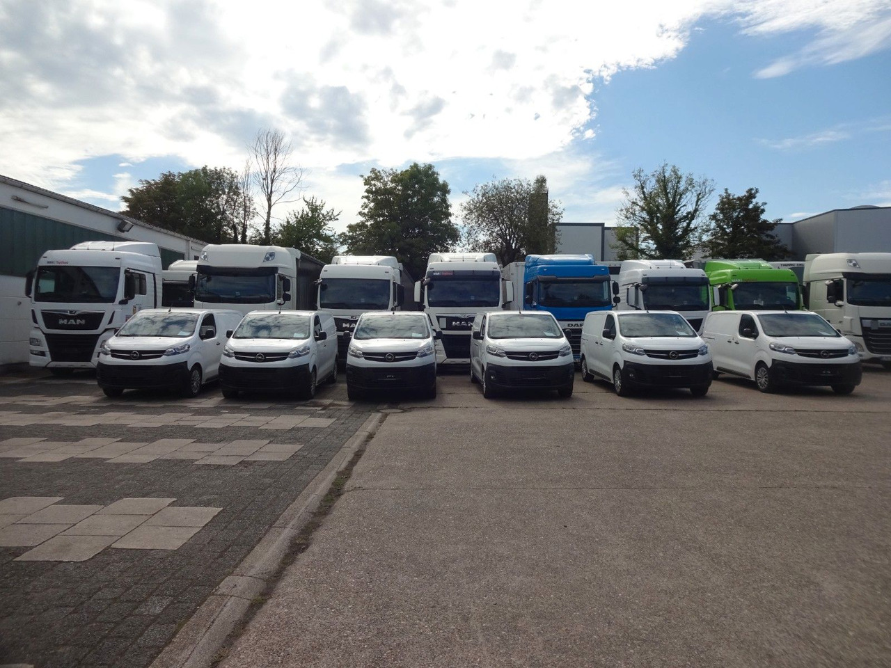 Opel Opel 5 x Vivaro Kasten L1H1, Klima, PDC, - Легковой фургон: фото 1 Opel Opel 5 x Vivaro Kasten L1H1, Klima, PDC, - Легковой фургон: фото 1