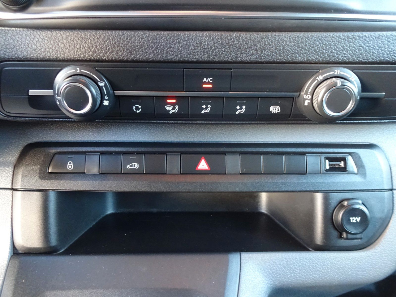 Легковой фургон Opel Opel 5 x Vivaro Kasten L1H1, Klima, PDC,: фото 17