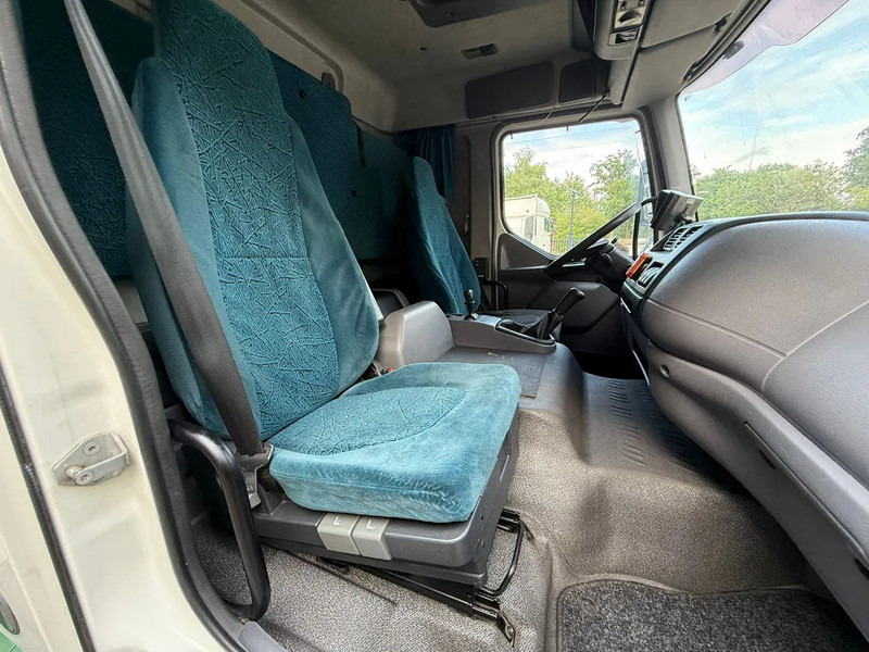 DAF LF 45.220 Laadklep/LBW Zijdeur Airco Slaapcabine AHK - Грузовик с закрытым кузовом: фото 5 DAF LF 45.220 Laadklep/LBW Zijdeur Airco Slaapcabine AHK - Грузовик с закрытым кузовом: фото 5