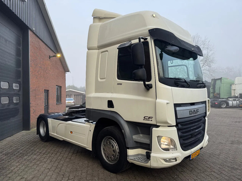 DAF CF 370 4X2 Space Cab Side skirts ACC NL Truck APK 09/2025 - Тягач: фото 3 DAF CF 370 4X2 Space Cab Side skirts ACC NL Truck APK 09/2025 - Тягач: фото 3