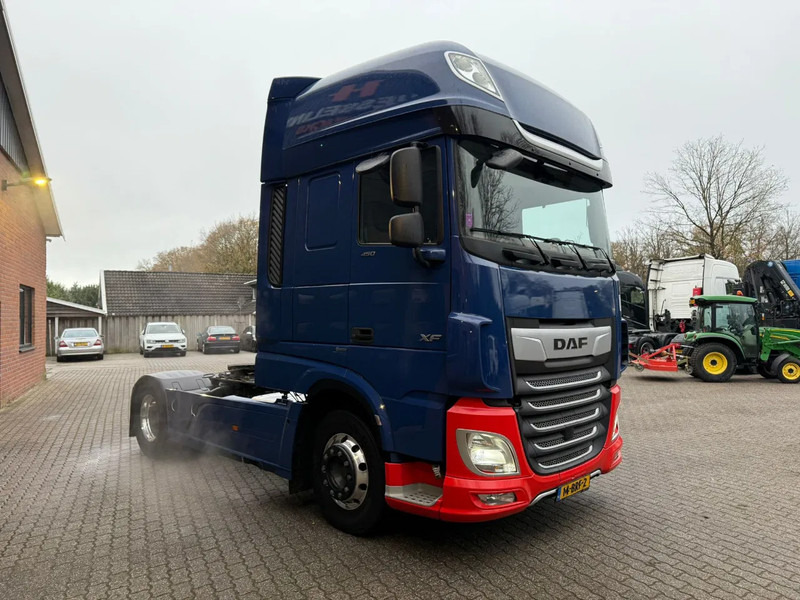 DAF XF 450 SSC Super Space LED Standairco Leer NL Truck APK 01-2026 - Тягач: фото 4 DAF XF 450 SSC Super Space LED Standairco Leer NL Truck APK 01-2026 - Тягач: фото 4