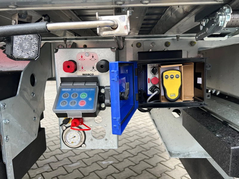 Новый Полуприцеп с подвижным полом kraker K-Force 92m3 Cargo Floor 10MM SAF, Liftachse, Remote control, NEW: фото 7 Новый Полуприцеп с подвижным полом kraker K-Force 92m3 Cargo Floor 10MM SAF, Liftachse, Remote control, NEW: фото 7