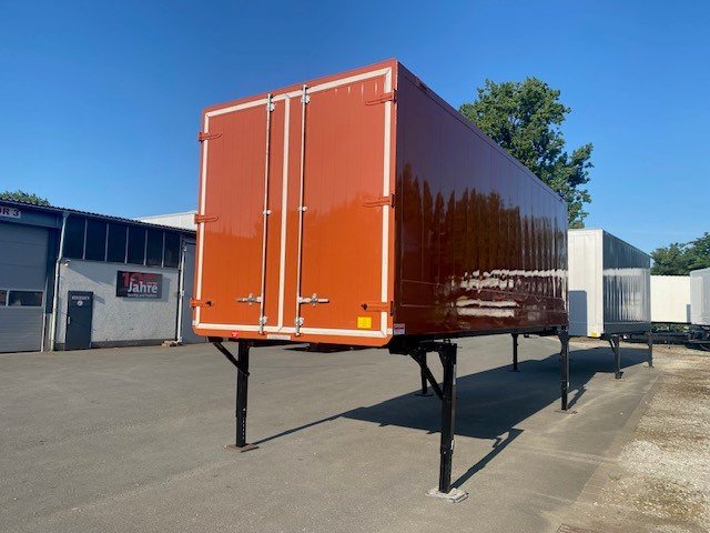 Krone BDF-System 7.45m, Durchladesystem: Heck Portaltüren vorne und Hinten - Сменный кузов - фургон: фото 1 Krone BDF-System 7.45m, Durchladesystem: Heck Portaltüren vorne und Hinten - Сменный кузов - фургон: фото 1