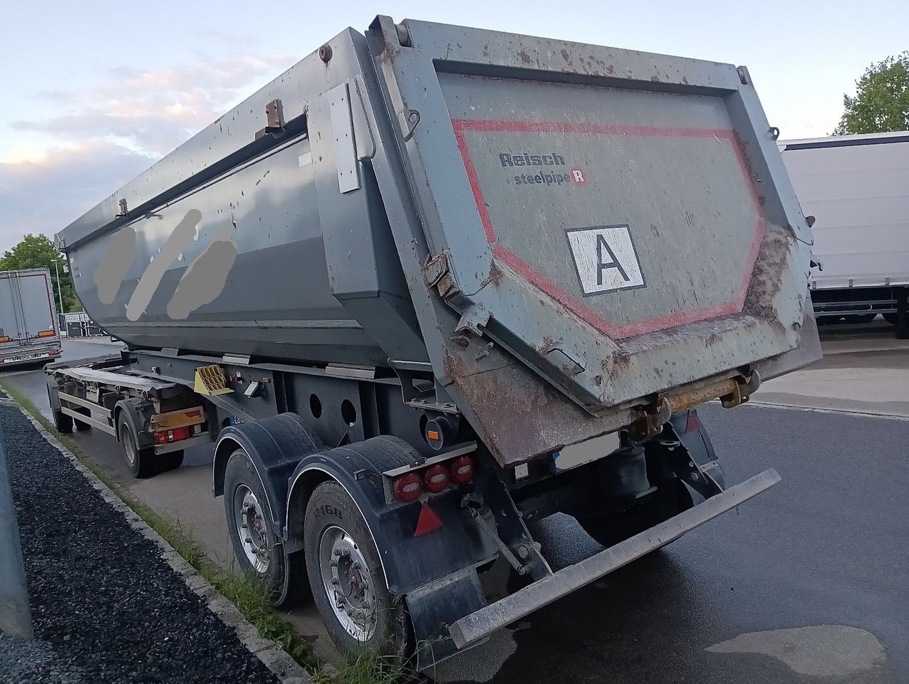 Reisch RHKS-2-SR07 25m3 2-A HARDOX ALCOA FullOption5,3t - Самосвальный полуприцеп: фото 2 Reisch RHKS-2-SR07 25m3 2-A HARDOX ALCOA FullOption5,3t - Самосвальный полуприцеп: фото 2