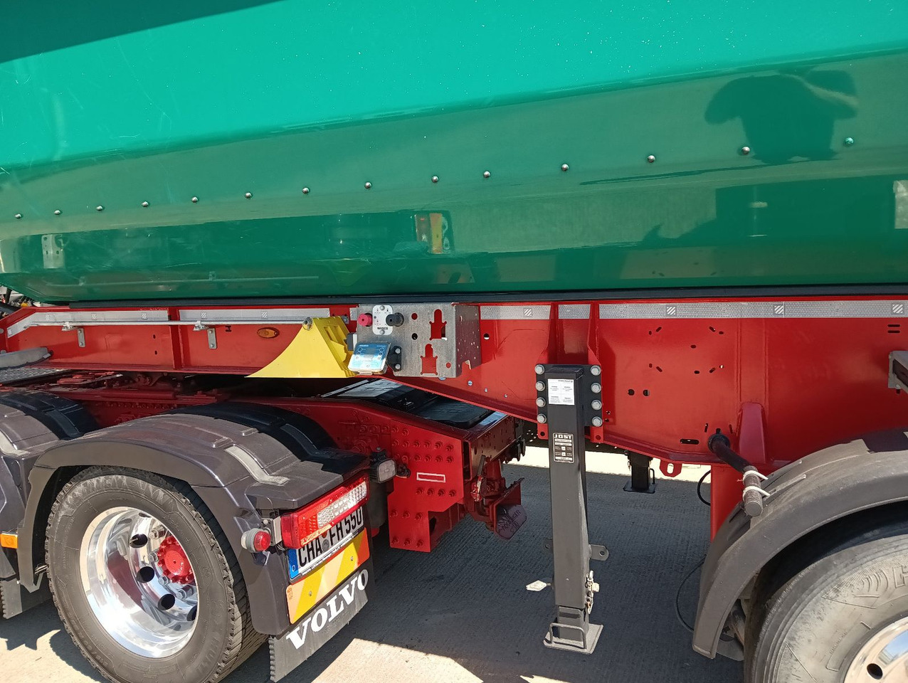 Schwarzmüller 3-A ALU-MULDE mHARDOX ALCOA 25m3 SAF 5420kgPlane - Самосвальный полуприцеп: фото 5 Schwarzmüller 3-A ALU-MULDE mHARDOX ALCOA 25m3 SAF 5420kgPlane - Самосвальный полуприцеп: фото 5