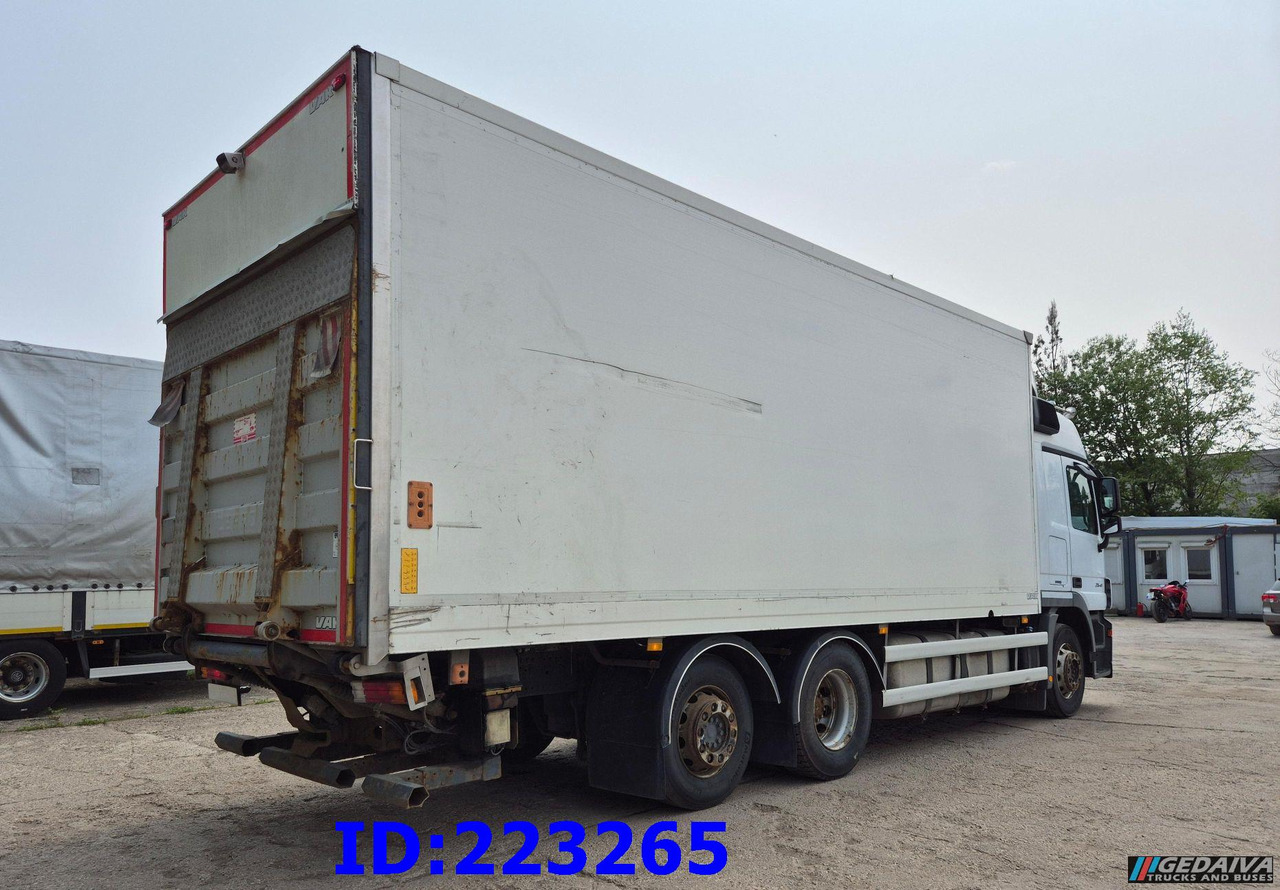 MERCEDES-BENZ Actros 2541 6x2 Retarder Open side box - Изотермический грузовик: фото 5 MERCEDES-BENZ Actros 2541 6x2 Retarder Open side box - Изотермический грузовик: фото 5