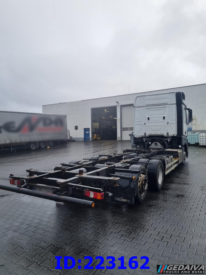 MERCEDES-BENZ Actros 2542 BDF 6x2 Euro6 - Грузовик-шасси: фото 3 MERCEDES-BENZ Actros 2542 BDF 6x2 Euro6 - Грузовик-шасси: фото 3