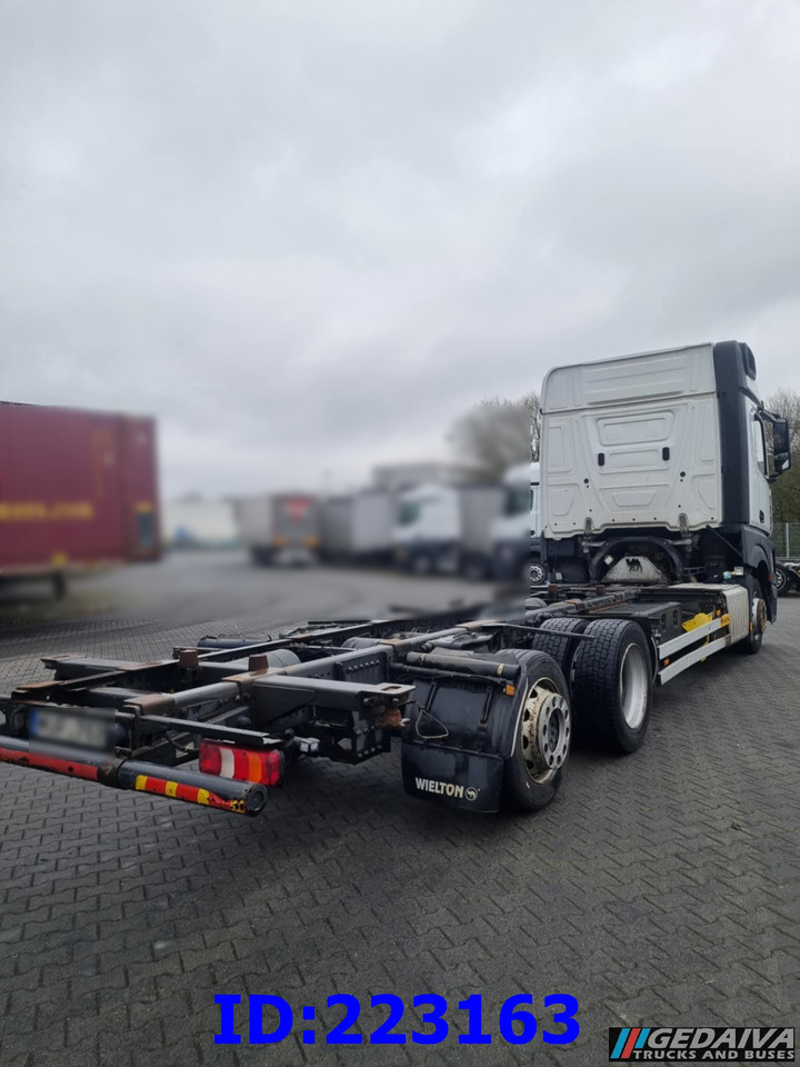MERCEDES-BENZ Actros 2542 BDF 6x2 Euro6 - Грузовик-шасси: фото 4 MERCEDES-BENZ Actros 2542 BDF 6x2 Euro6 - Грузовик-шасси: фото 4