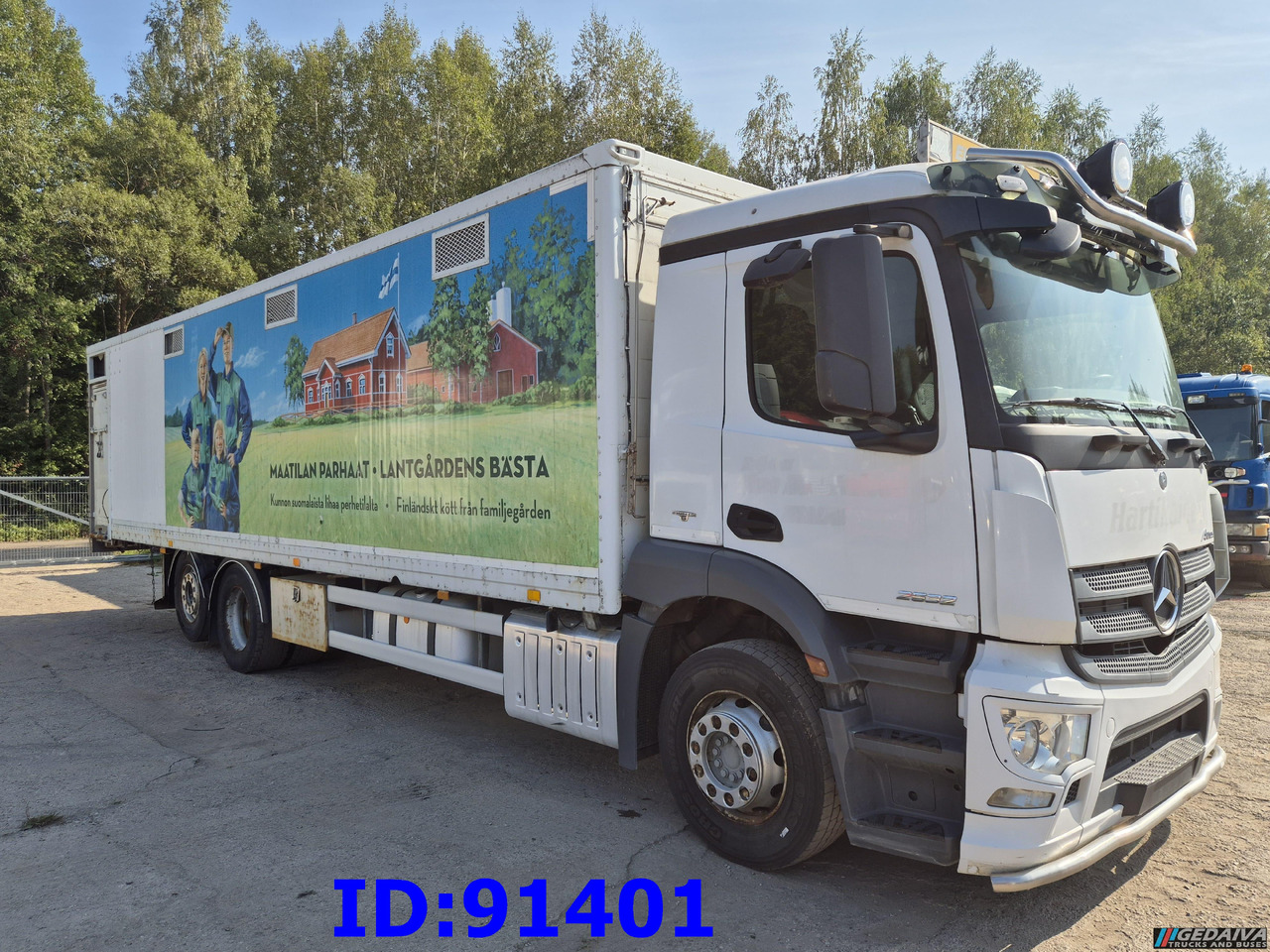 MERCEDES-BENZ Antos 2532 - 6x2 - Euro 6 - Animal transport - Грузовик для перевозки животных: фото 4 MERCEDES-BENZ Antos 2532 - 6x2 - Euro 6 - Animal transport - Грузовик для перевозки животных: фото 4
