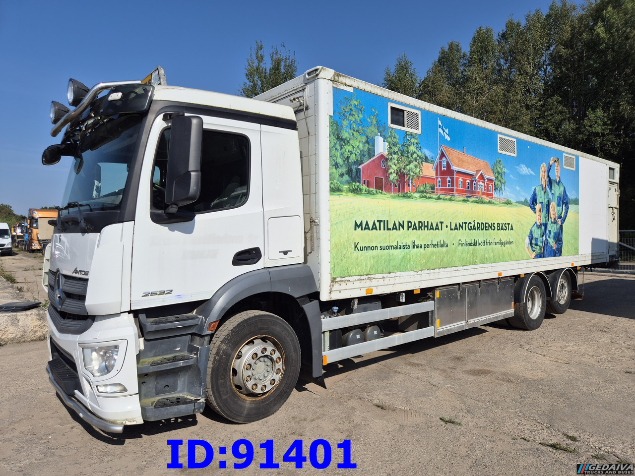 MERCEDES-BENZ Antos 2532 - 6x2 - Euro 6 - Animal transport - Грузовик для перевозки животных: фото 1 MERCEDES-BENZ Antos 2532 - 6x2 - Euro 6 - Animal transport - Грузовик для перевозки животных: фото 1