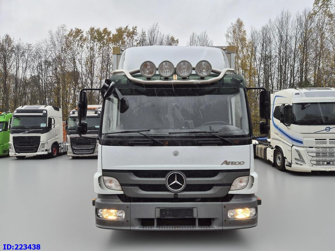 MERCEDES-BENZ Atego 1222 - Грузовик с закрытым кузовом: фото 2 MERCEDES-BENZ Atego 1222 - Грузовик с закрытым кузовом: фото 2