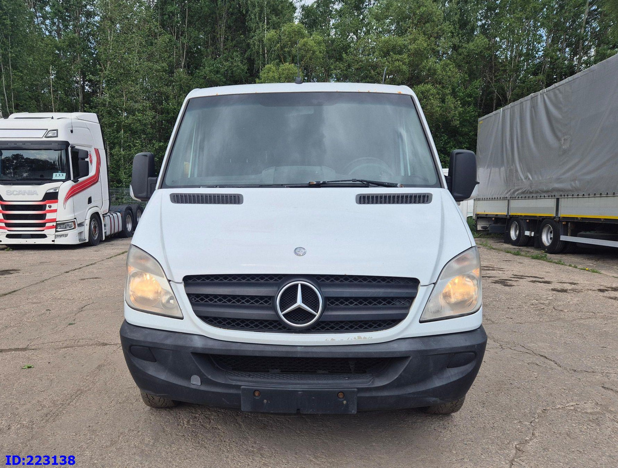 MERCEDES-BENZ Sprinter 213 - Euro5 - Туристический автобус: фото 2 MERCEDES-BENZ Sprinter 213 - Euro5 - Туристический автобус: фото 2