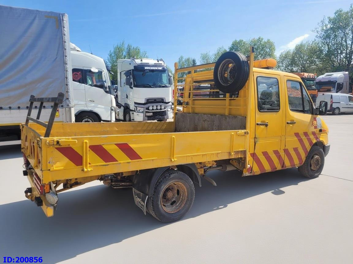 MERCEDES-BENZ Sprinter 408D - 5 Seater - Грузовик бортовой/ Платформа: фото 5 MERCEDES-BENZ Sprinter 408D - 5 Seater - Грузовик бортовой/ Платформа: фото 5