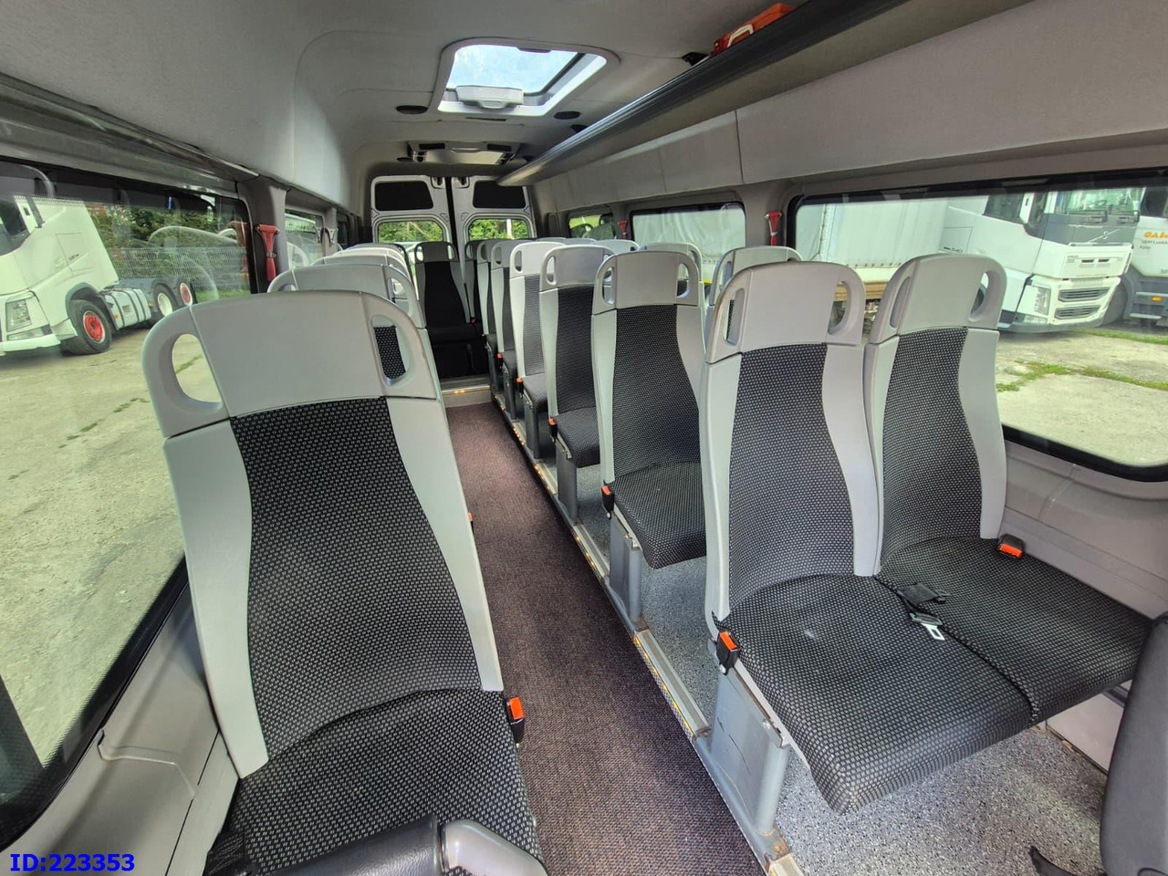 Туристический автобус MERCEDES-BENZ Sprinter 518 - 23 Seater: фото 14
