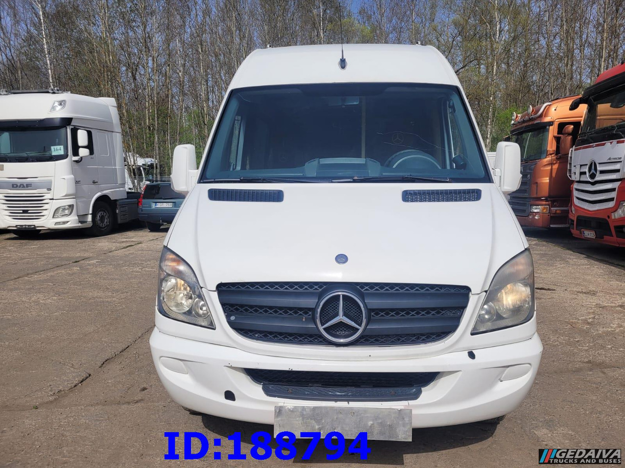 MERCEDES-BENZ Sprinter 518 - Kasten VIP - 20 Seater - Туристический автобус: фото 2 MERCEDES-BENZ Sprinter 518 - Kasten VIP - 20 Seater - Туристический автобус: фото 2