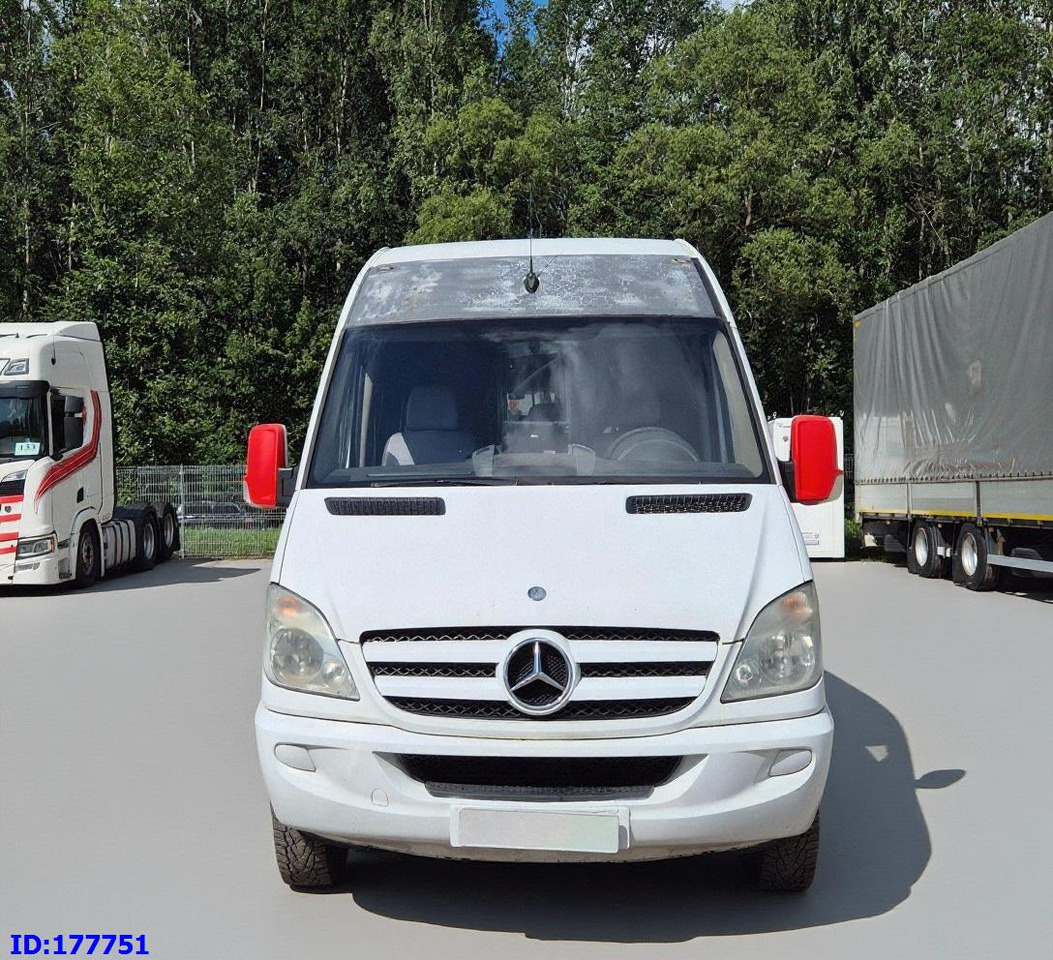 MERCEDES-BENZ Sprinter 518 - VIP - 17-seater - Микроавтобус, Пассажирский фургон: фото 2 MERCEDES-BENZ Sprinter 518 - VIP - 17-seater - Микроавтобус, Пассажирский фургон: фото 2