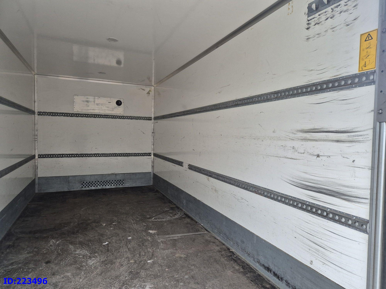 Изотермический грузовик RENAULT Master: фото 10