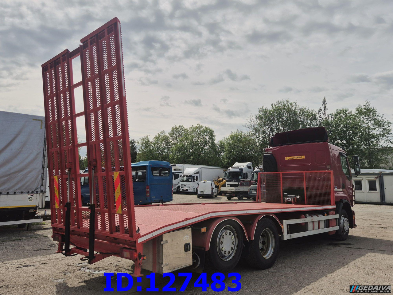 RENAULT Premium 460 6x2 (Steering axel) Euro5 - Грузовик бортовой/ Платформа: фото 5 RENAULT Premium 460 6x2 (Steering axel) Euro5 - Грузовик бортовой/ Платформа: фото 5