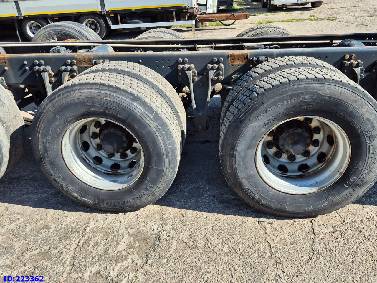 SCANIA R580 8x4 Euro6 Retarder - Грузовик-шасси: фото 5 SCANIA R580 8x4 Euro6 Retarder - Грузовик-шасси: фото 5