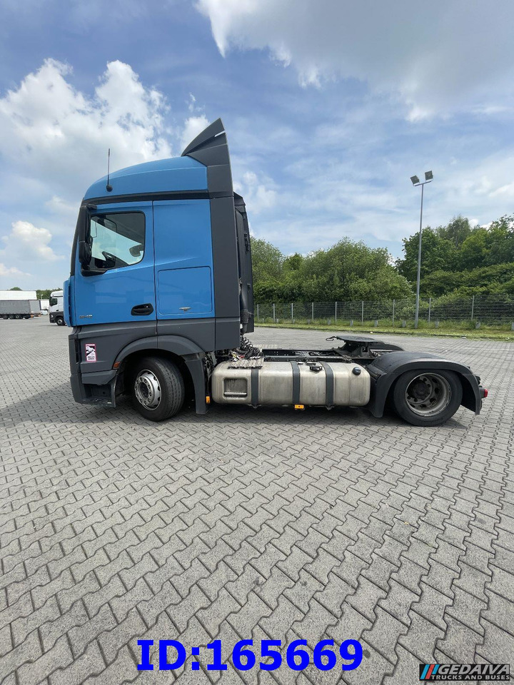 MERCEDES-BENZ Actros 1842 - Mega - Euro6 - Тягач: фото 1 MERCEDES-BENZ Actros 1842 - Mega - Euro6 - Тягач: фото 1