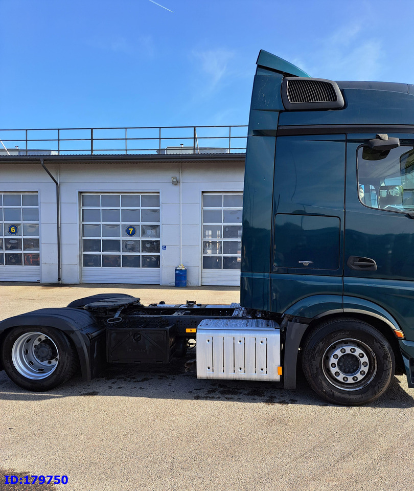 MERCEDES-BENZ Actros 1843 Euro6 - Тягач: фото 4 MERCEDES-BENZ Actros 1843 Euro6 - Тягач: фото 4