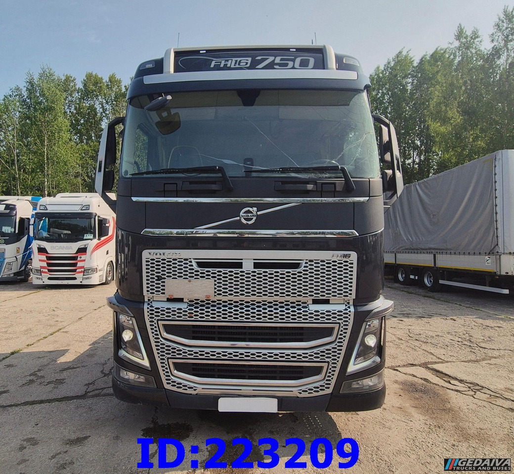 VOLVO FH16 750HP 8x4 Steering axle - Грузовик-шасси: фото 2 VOLVO FH16 750HP 8x4 Steering axle - Грузовик-шасси: фото 2