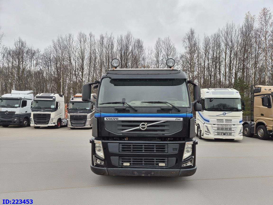 VOLVO FM11 450HP 6x2 TANK 16000 l / VACUUM JUROP PR 150 / ASENIZACYJNY / Euro5 / Steering Axle - Грузовик-цистерна: фото 2 VOLVO FM11 450HP 6x2 TANK 16000 l / VACUUM JUROP PR 150 / ASENIZACYJNY / Euro5 / Steering Axle - Грузовик-цистерна: фото 2