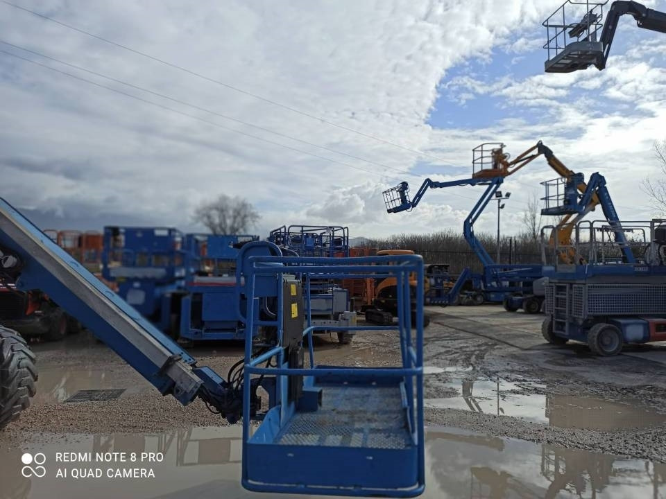 Genie Z 135/70  - Коленчатый подъемник: фото 4 Genie Z 135/70  - Коленчатый подъемник: фото 4