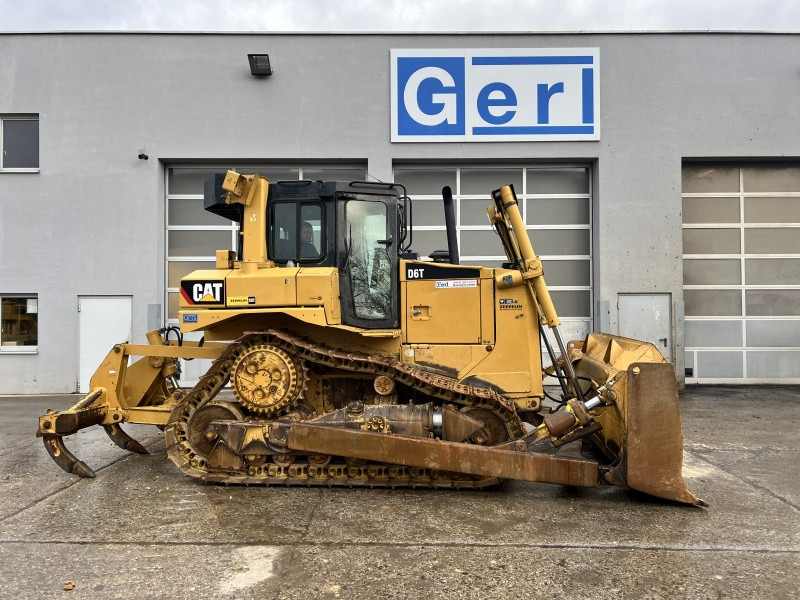 Caterpillar D 6 T (111077) - Бульдозер: фото 4 Caterpillar D 6 T (111077) - Бульдозер: фото 4