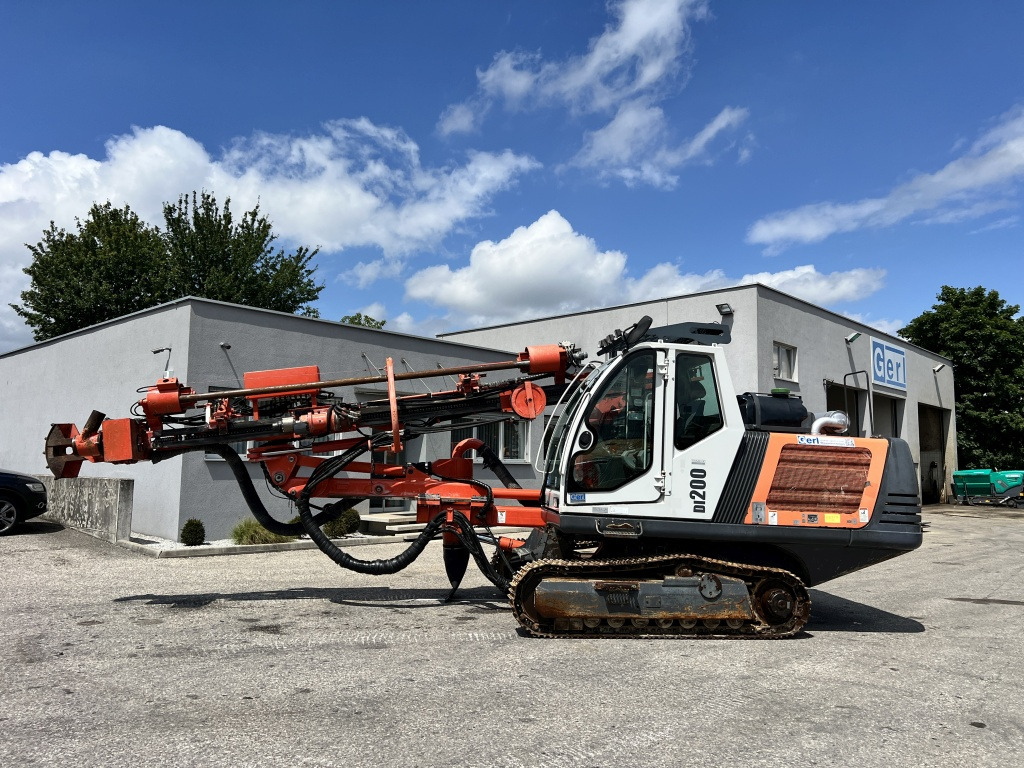 Sandvik DI 200 (111633) - Буровая машина: фото 2 Sandvik DI 200 (111633) - Буровая машина: фото 2
