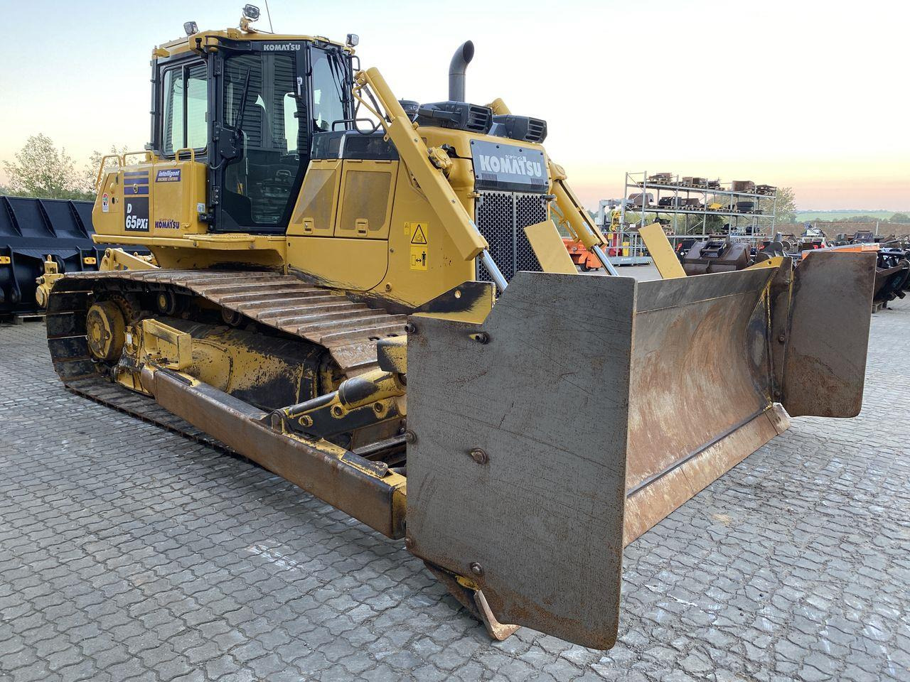Komatsu D65PXI-18EO - Бульдозер: фото 5 Komatsu D65PXI-18EO - Бульдозер: фото 5