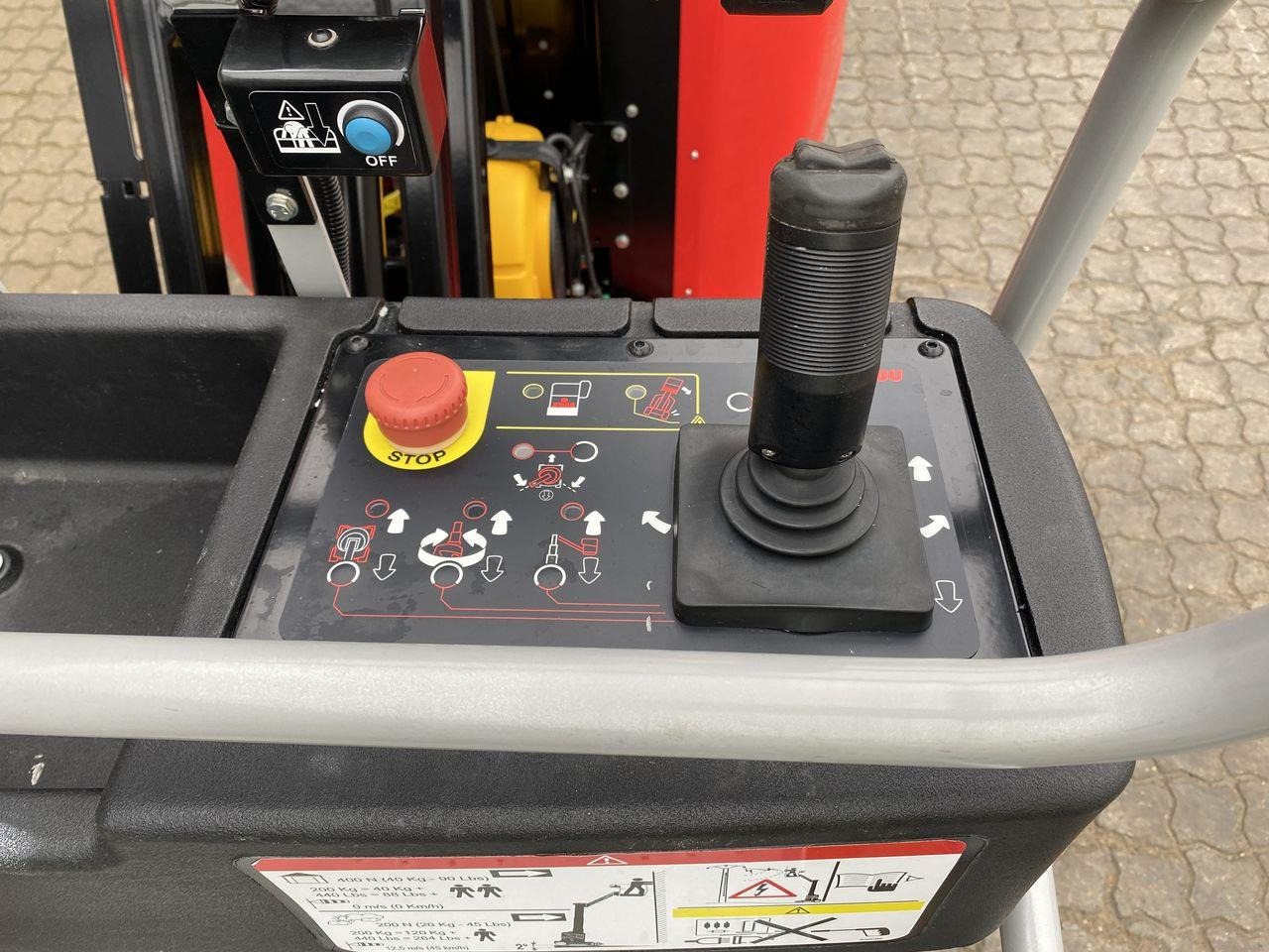 Manitou 100VJR - Вертикальный мачтовый подъемник: фото 3 Manitou 100VJR - Вертикальный мачтовый подъемник: фото 3