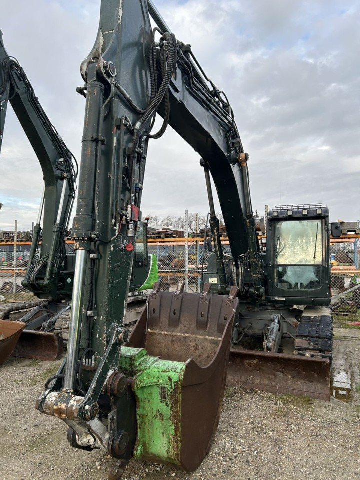 Takeuchi TB1140 - Гусеничный экскаватор: фото 2 Takeuchi TB1140 - Гусеничный экскаватор: фото 2