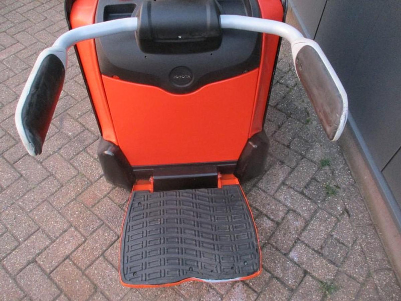 Toyota SPE200D - Тележка: фото 5 Toyota SPE200D - Тележка: фото 5