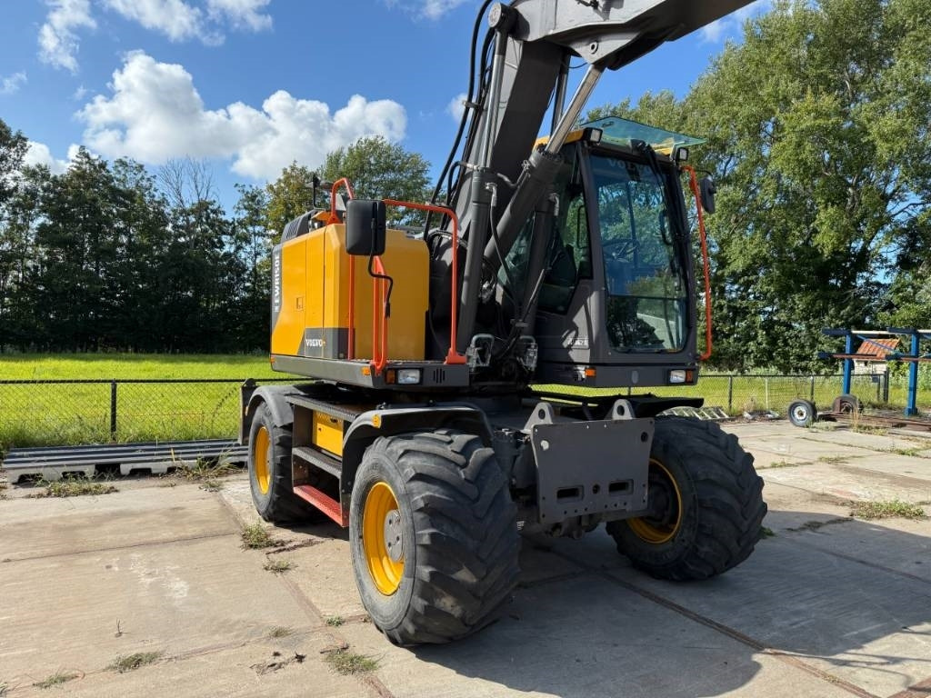 Volvo EWR 150 E - Колёсный экскаватор: фото 4 Volvo EWR 150 E - Колёсный экскаватор: фото 4