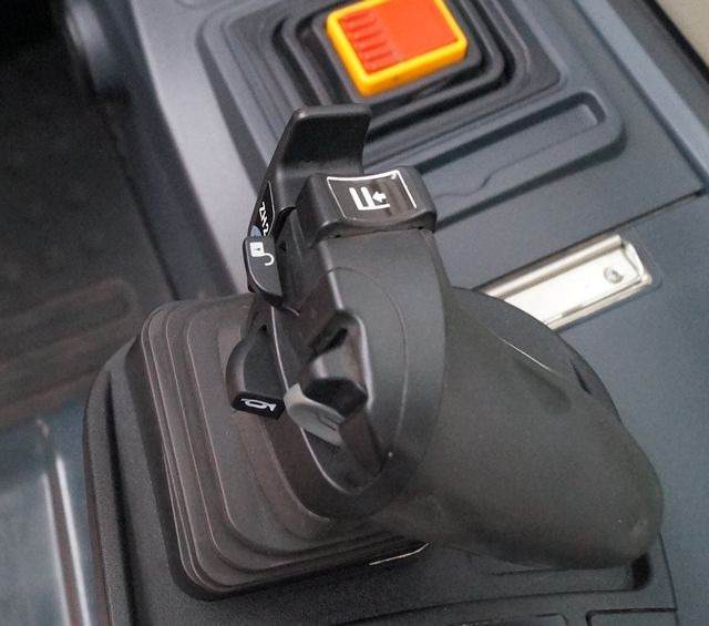 Jungheinrich EFG425 - Электропогрузчик: фото 5 Jungheinrich EFG425 - Электропогрузчик: фото 5