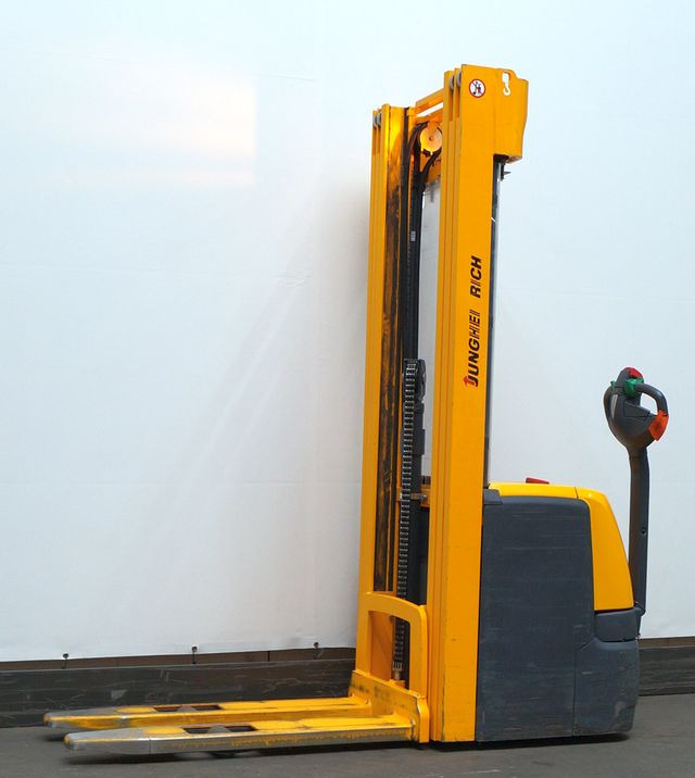 Jungheinrich EJC214 - Штабелер: фото 1 Jungheinrich EJC214 - Штабелер: фото 1