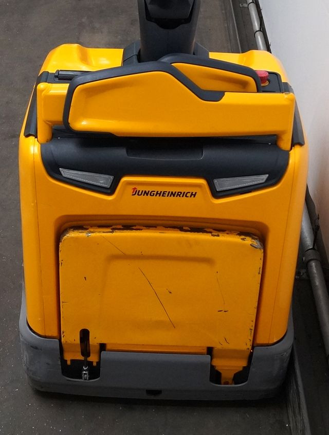Jungheinrich ERE125 - Тележка: фото 3 Jungheinrich ERE125 - Тележка: фото 3