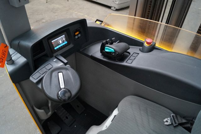 Jungheinrich ETV214 - Ричтрак: фото 3 Jungheinrich ETV214 - Ричтрак: фото 3